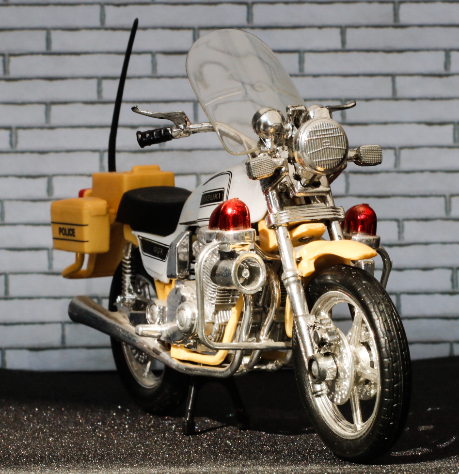 Maisto Suzuki GSX1100 Police